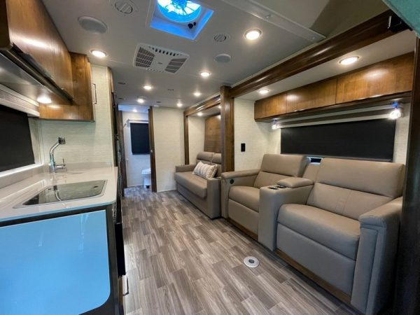 Image00057 2020 Tiffin Motorhomes Class C RV WAYFARER 25RW