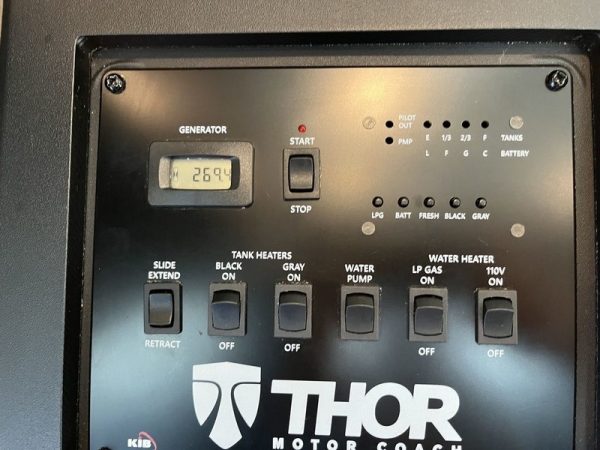 Image00062 2021 Thor Motor Coach Class C RV Chateau 31EV