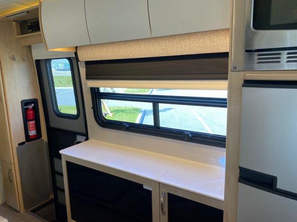 Image00073 2018 Leisure Travel Class C RV UNITY U24MB