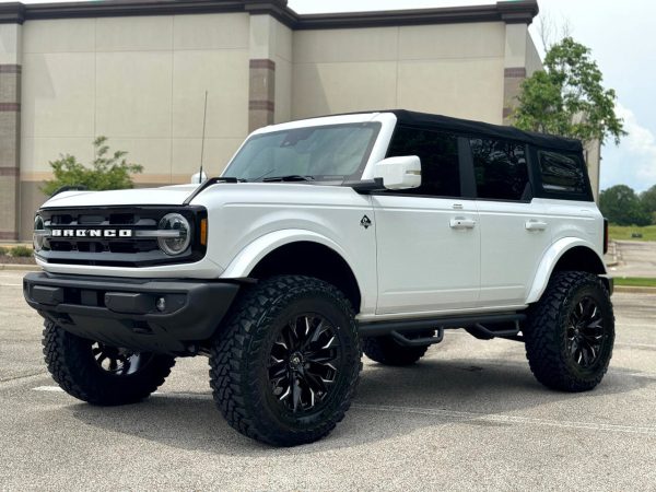 a13702ad43da48b0ac06d6919afa39da 2022 Ford Bronco Outer Banks