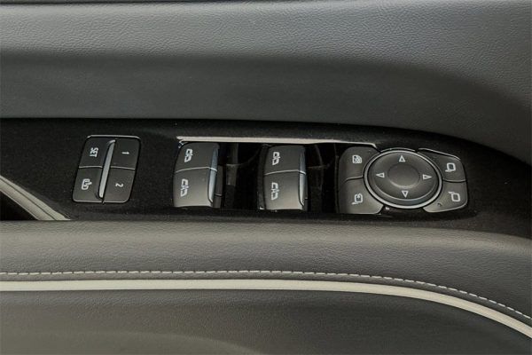 ae30da7ec7ba4d1696943226033e009f 2021 Cadillac Escalade Sport