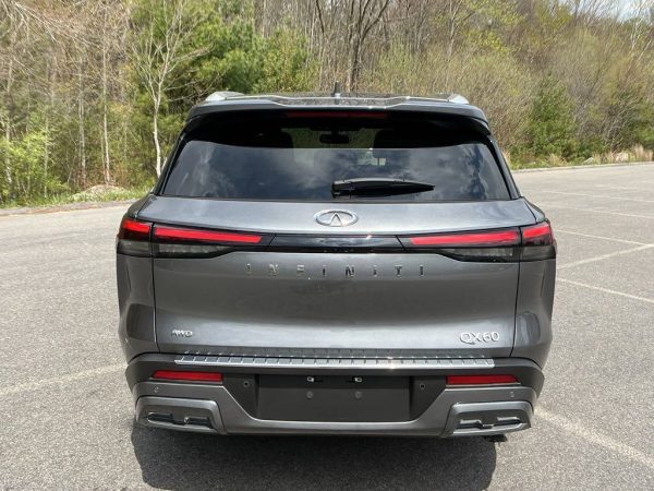 b522a52ef3ad41158b69cf42ee06804e 2022 INFINITI QX60 Luxe