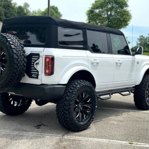 b9638279d0a241c29c5e1bde0d90dd1f 2022 Ford Bronco Outer Banks