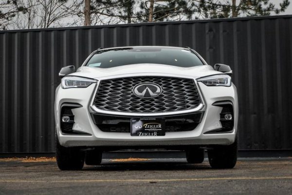 b9f9449984c14e6381b6a981a3a468d9 2023 INFINITI QX55 Essential