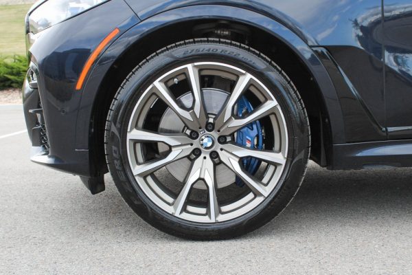 c3f4ce366e6e449497e0b2b0b1c90362 2022 BMW X7 M50i