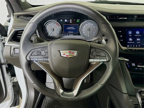 c3f86d407b354bea9e680c2cb988b7c8 2022 Cadillac XT6 Sport