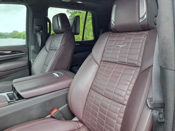 c700faaeb4a84670b079232e66a82432 2023 Cadillac Escalade Sport Platinum