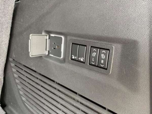 c8422de3dde640bcaa82aafed947dbf1 2022 GMC Yukon SLT