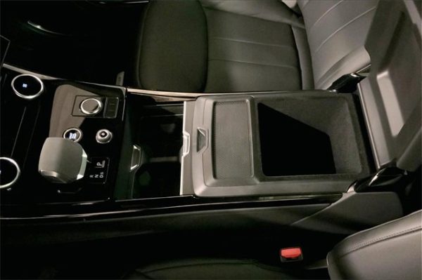 d463ecb99602464babe4ebedcc48b3da 2023 Land Rover Range Rover Sport SE Dynamic