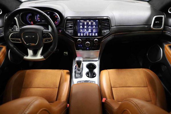 d63ecda5a99c43019a5f5a8a7f7fa0e7 2020 Jeep Grand Cherokee SRT