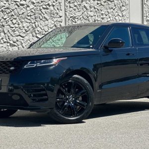 dc232b6636484035942e438fe53a37f0 2021 Land Rover Range Rover Velar R-Dynamic S