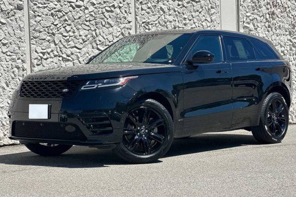dc232b6636484035942e438fe53a37f0 2021 Land Rover Range Rover Velar R-Dynamic S