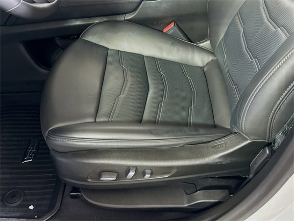 dfe3e67fa64a4975a696a2e7d3389515 2022 Cadillac XT6 Sport