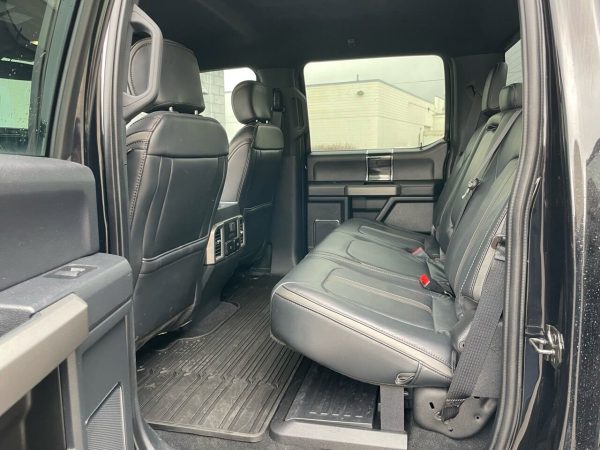 e68860595c634bf6a3fe349f596b00b2 2022 Ford F350 Platinum