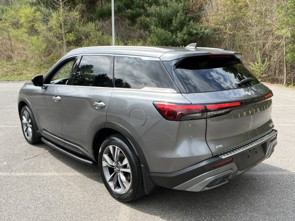 e6ee498ccf7a46ea892c8d173f90e173 2022 INFINITI QX60 Luxe
