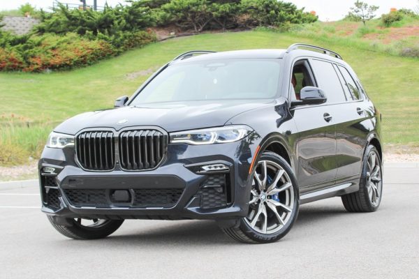 e91653e079c54b439667b7e3404b1da9 2022 BMW X7 M50i