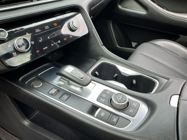 eb8d9d4001894ac082668ed34dbc8271 2022 INFINITI QX60 Luxe