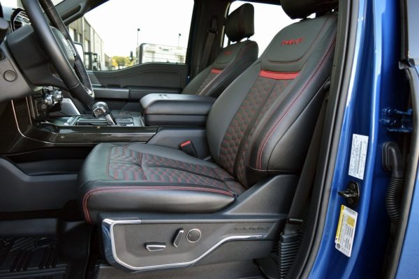 f96f2e50b01149d2a2e20eeb1f1535b7 2022 Ford F150 Lariat Blue Metallic