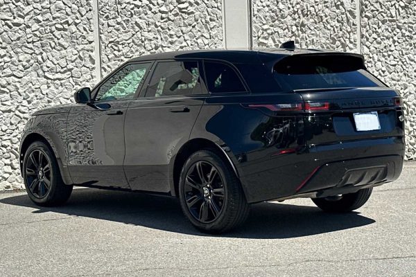 fa5d48138532410a8752c074088c7271 2021 Land Rover Range Rover Velar R-Dynamic S