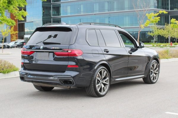 fcf4f4047f424ed49f60a2c7dbcc7acf 2022 BMW X7 M50i