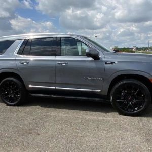 fdfa20da28f24ecfaa0ac5328e993f45 2022 GMC Yukon SLT