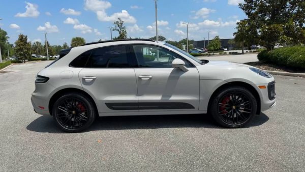 182be197843d463381ff11e7a7e95d92 2023 Porsche Macan GTS