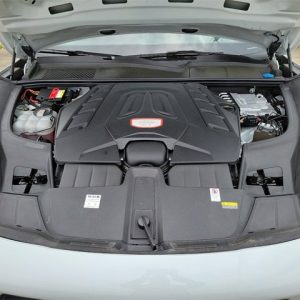 53d637d3a03147bf86e91e6ea2bc1b64 2023 Porsche Macan GTS
