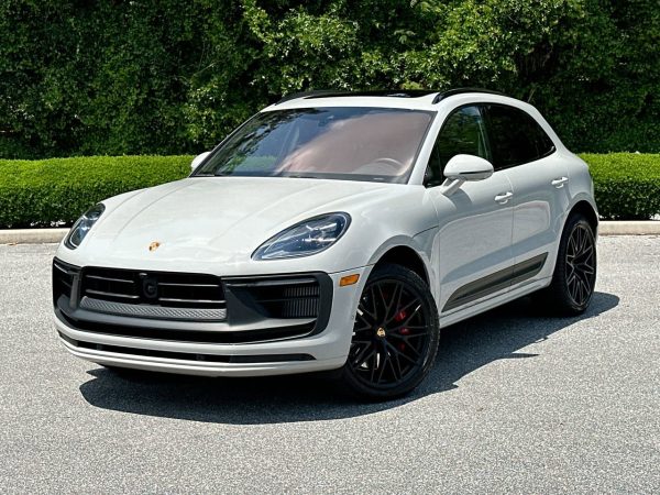 78dae84a84ad412a9724944a1fb4de12 2023 Porsche Macan GTS