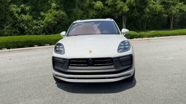 af7ee6d0348045448c837890bd1dcd6b 2023 Porsche Macan GTS