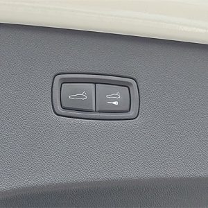 ddf00fbbc284492f869e76bd12e49560 2023 Porsche Macan GTS