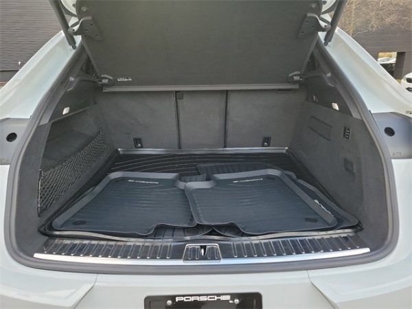 e04825f0937a458d94e0040d97dca120 2023 Porsche Macan GTS